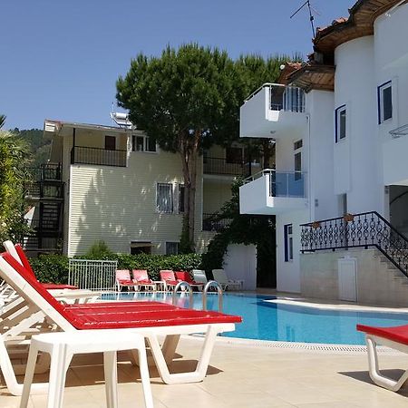Tolan Apartments İçmeler Luaran gambar