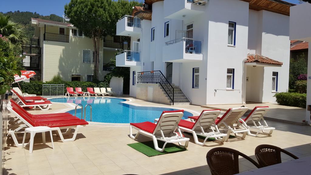 Tolan Apartments İçmeler Luaran gambar