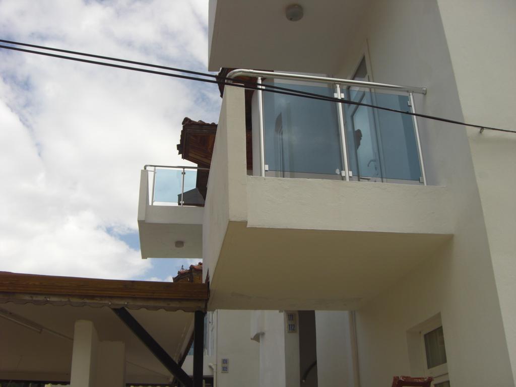 Tolan Apartments İçmeler Luaran gambar