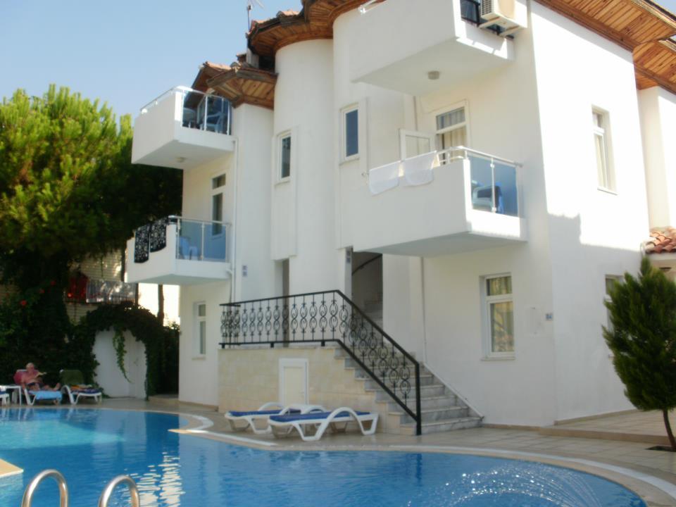 Tolan Apartments İçmeler Luaran gambar
