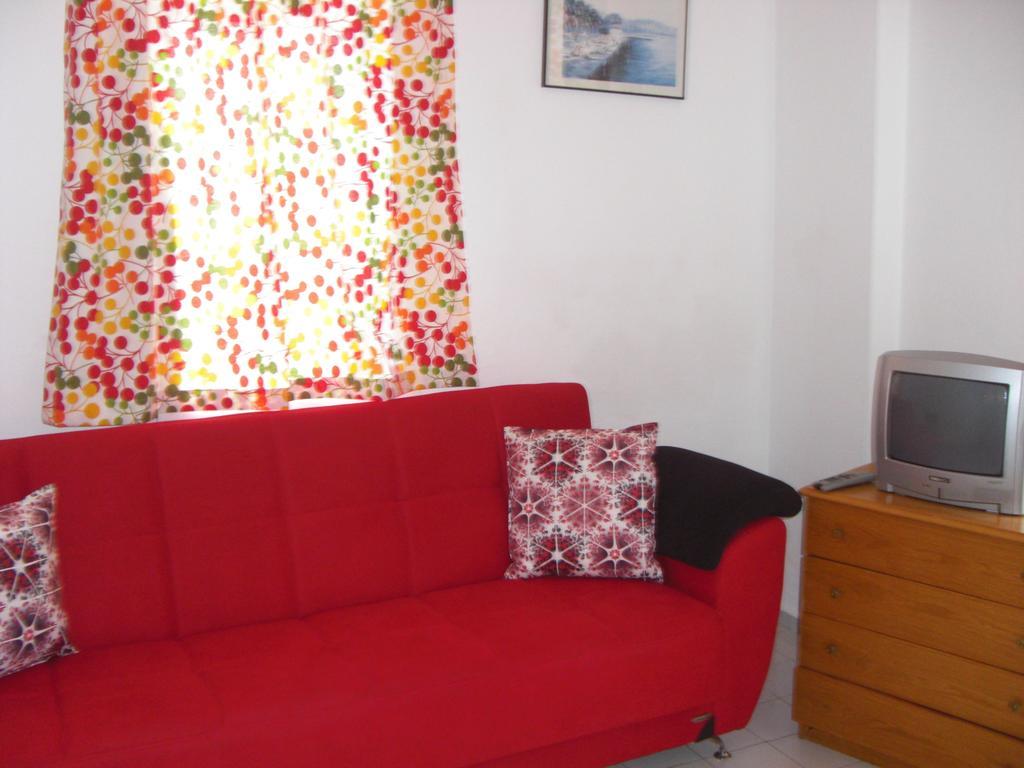 Tolan Apartments İçmeler Luaran gambar