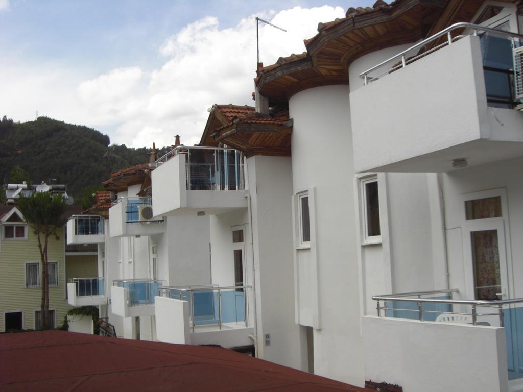 Tolan Apartments İçmeler Luaran gambar