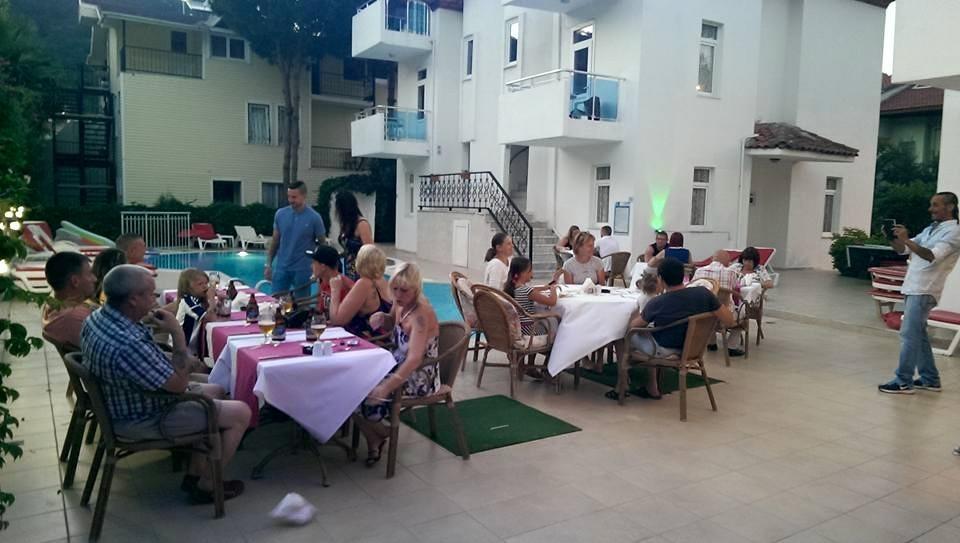 Tolan Apartments İçmeler Luaran gambar